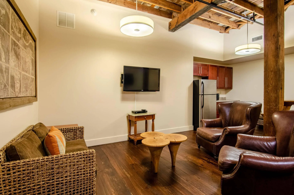 Jackson Park Inn, an Ascend Collection Hotel