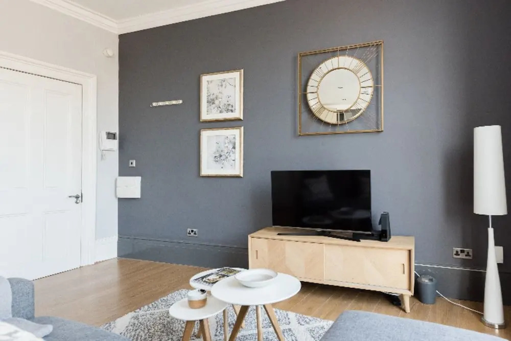 The Riverside Escape - 3bdr in 3 Central Apartments