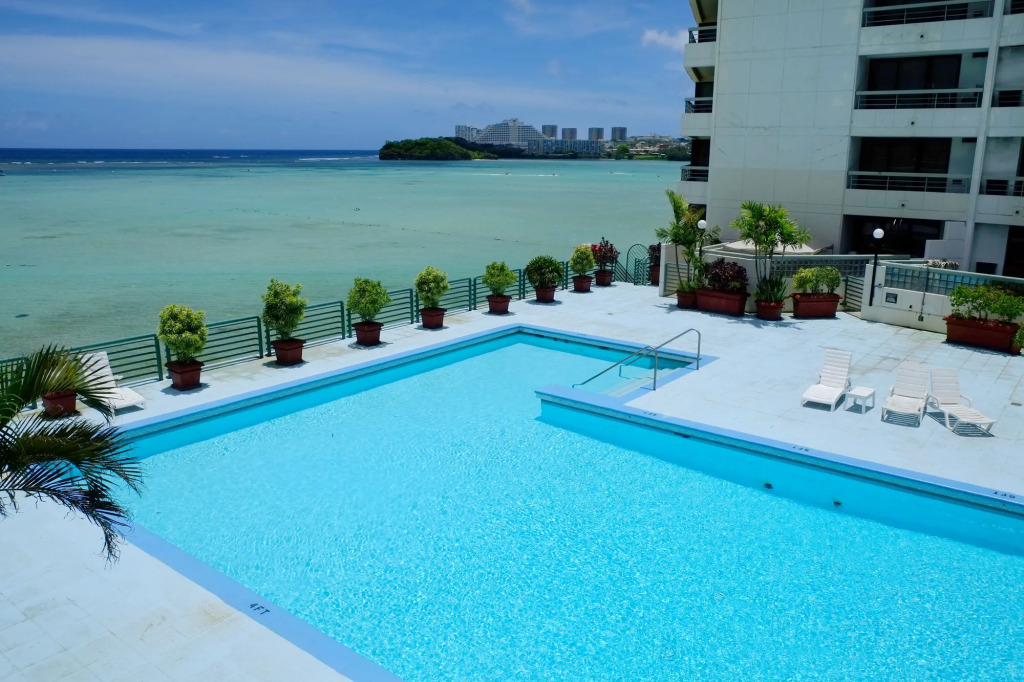 Alupang Beach Tower