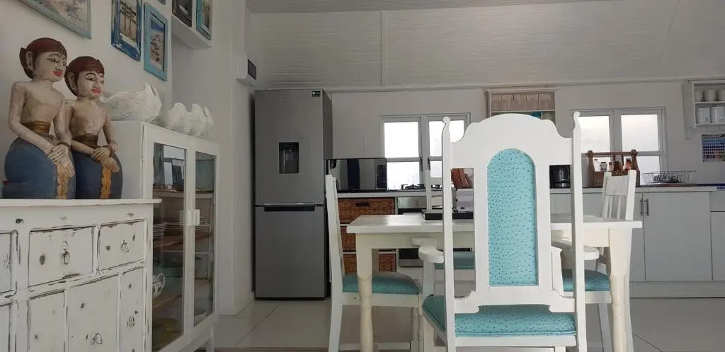 Mosselbank Beach Retreat 4