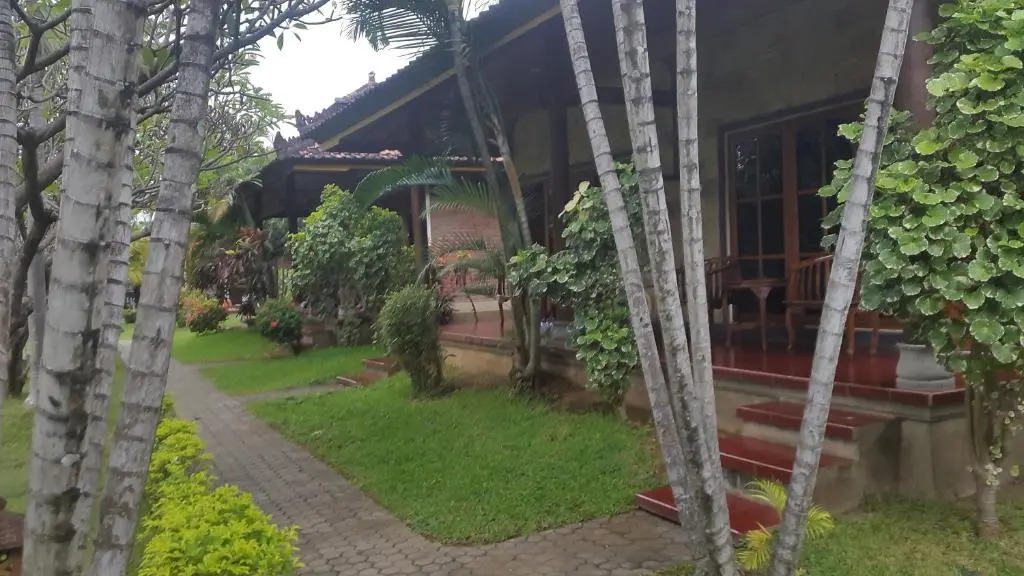 Bayumantra Bungalows
