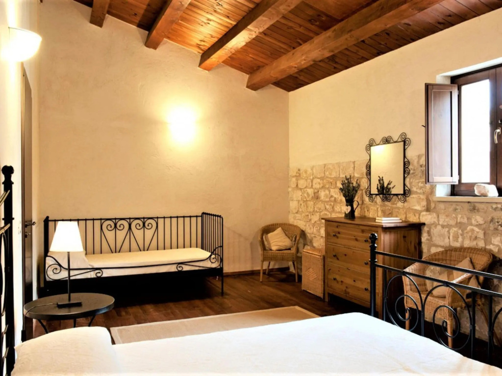 Comfortable holiday home in Modica with shared pool