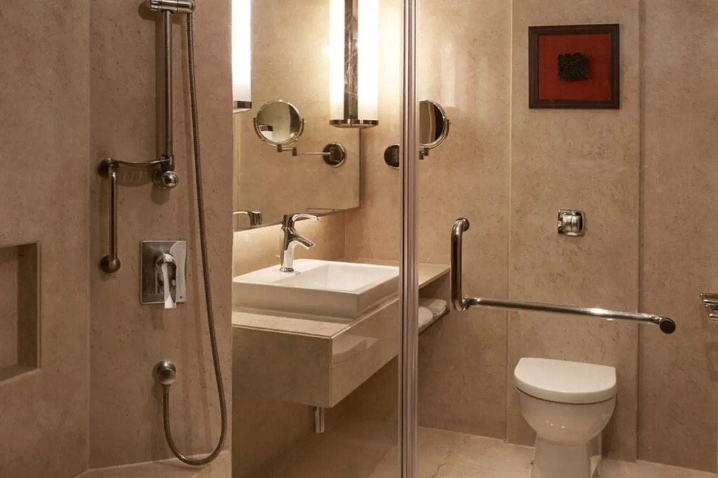 Courtyard by Marriott Mumbai International Airport