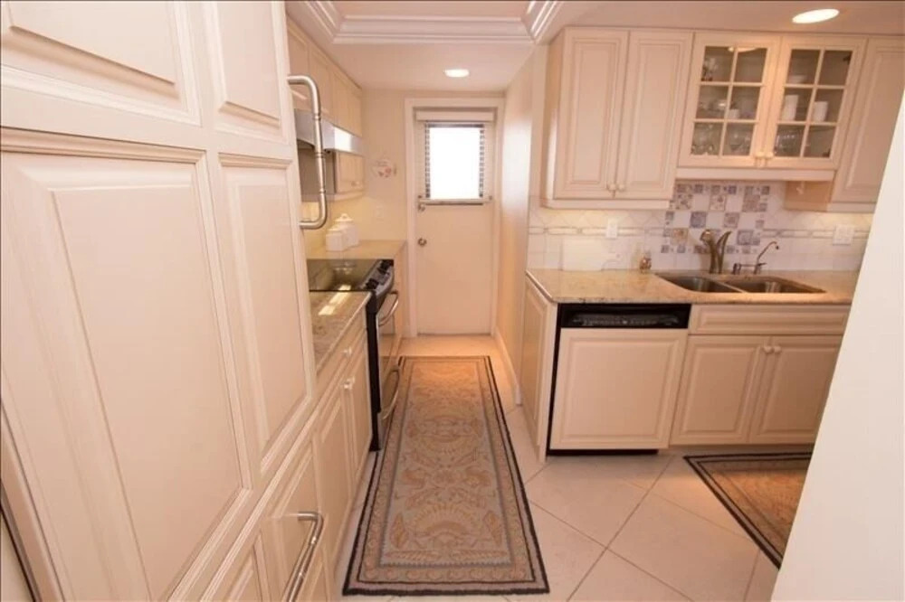 Sst3-703 - South Seas Tower 2 Bedroom Condo by Redawning