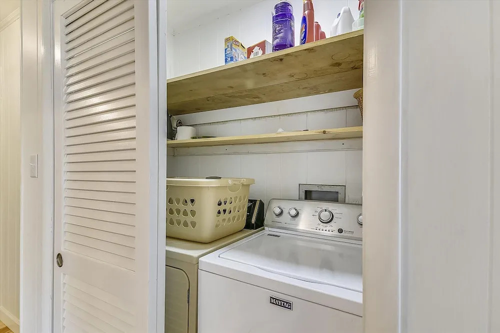 336 Hickman Street by Long & Foster
