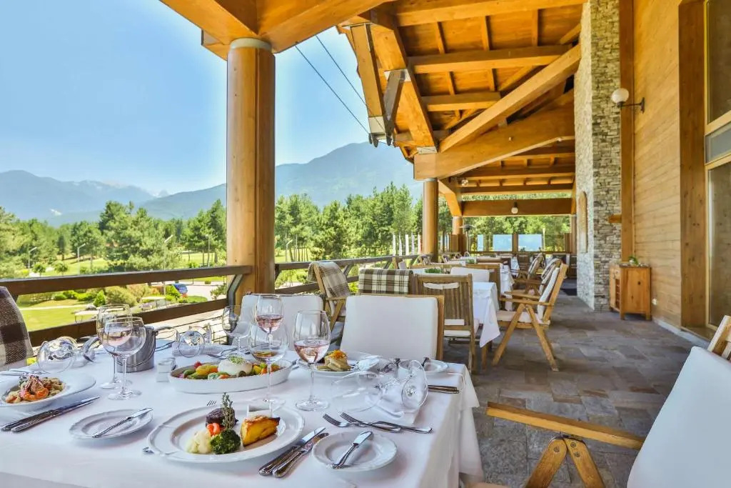 Pirin Golf Villa