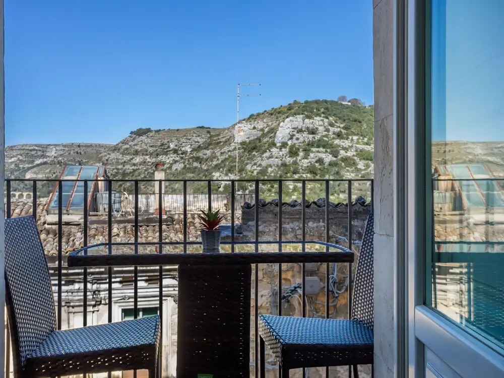 Vintage Holiday Home in Ragusa Ibla With Balcony