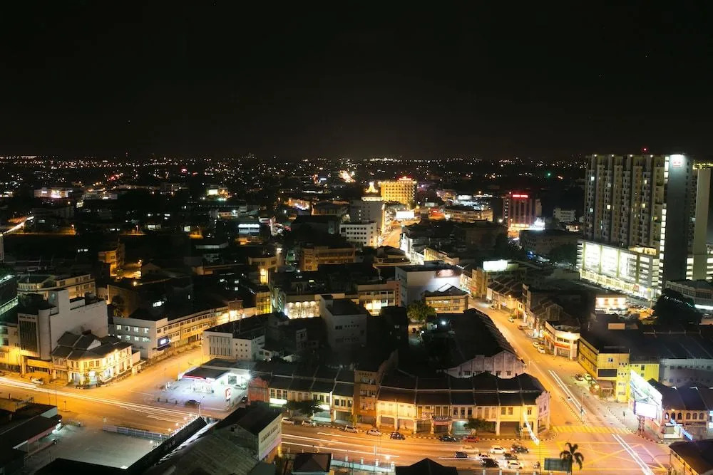 Octagon Ipoh by Plush