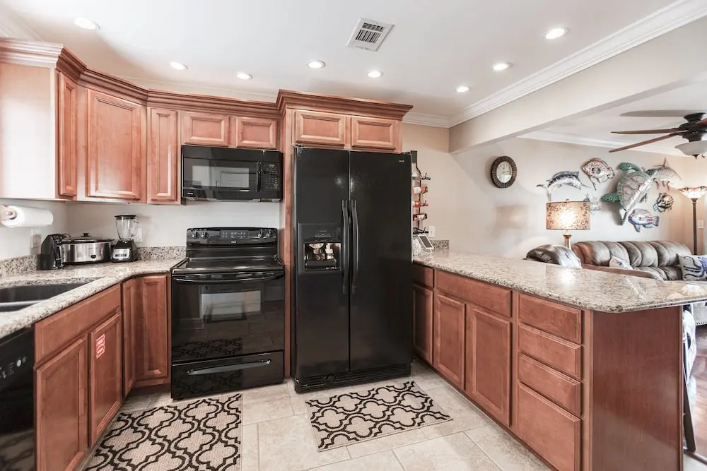 Central Destin Condo Next to Beach by RedAwning