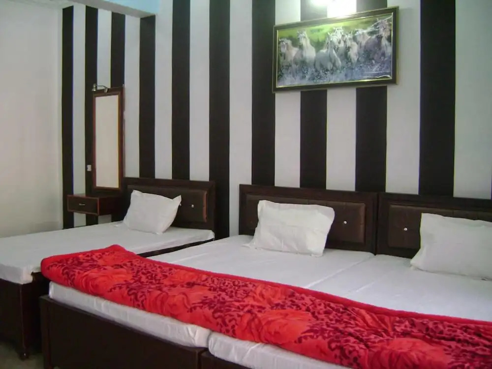 BlueStays Hostel