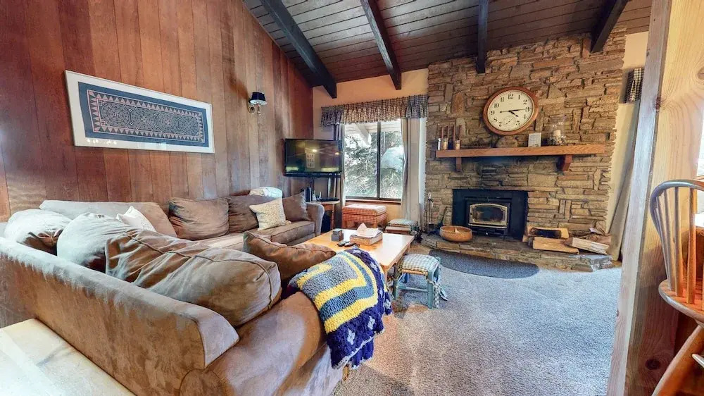 Discovery 4 108 Great Complex Amenities, Close to Canyon Lodge by RedAwning