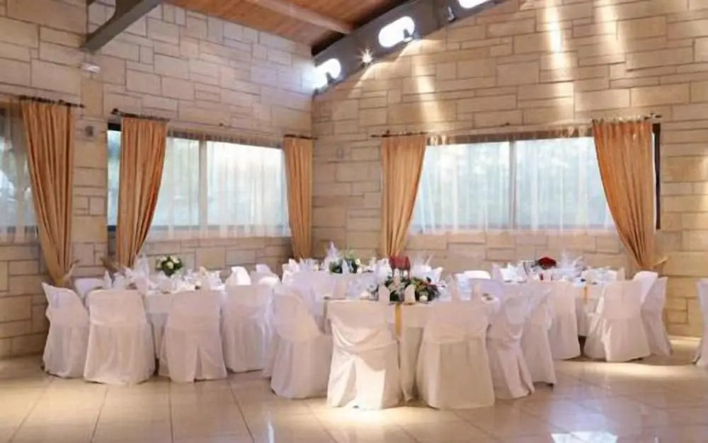 Parnis Palace Hotel