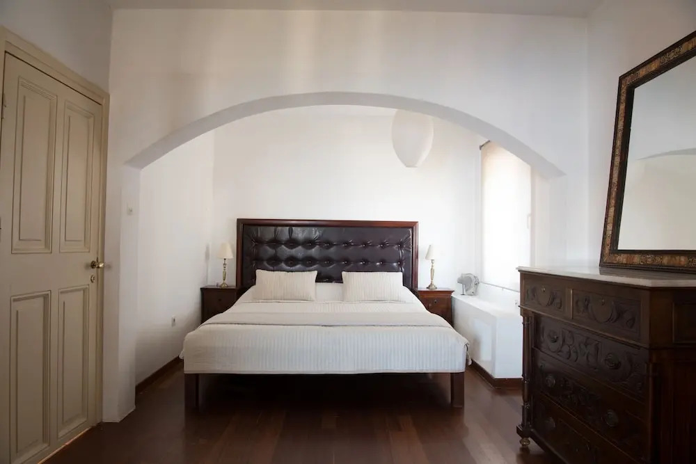 Phoebus Residence