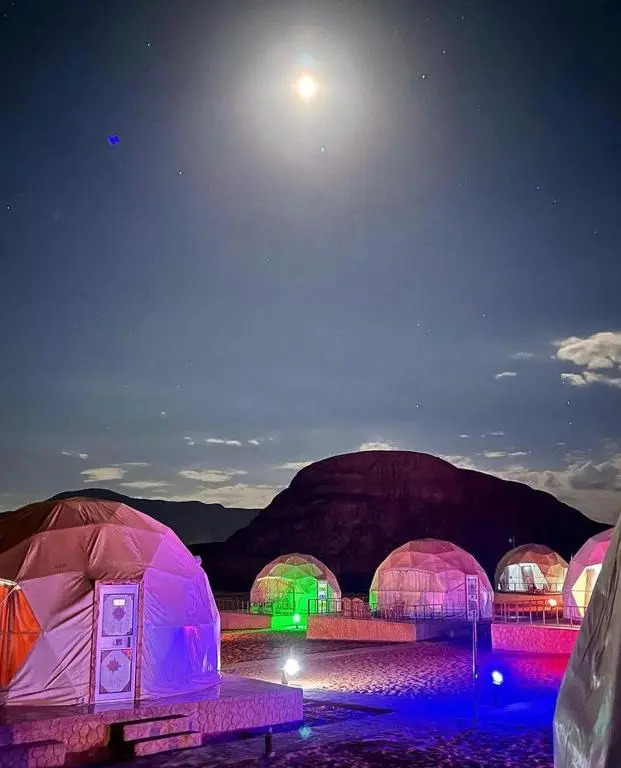 Orbit camp
