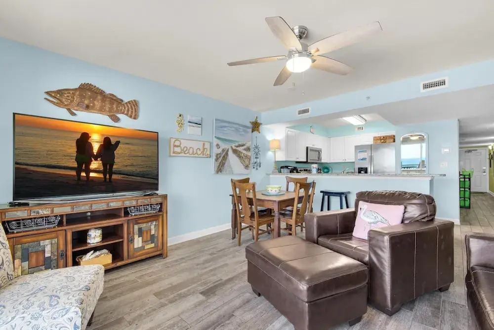 Pelican Isle 411