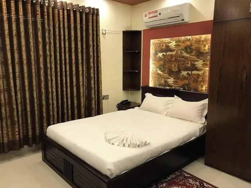 Khairul International Hotel Pabna