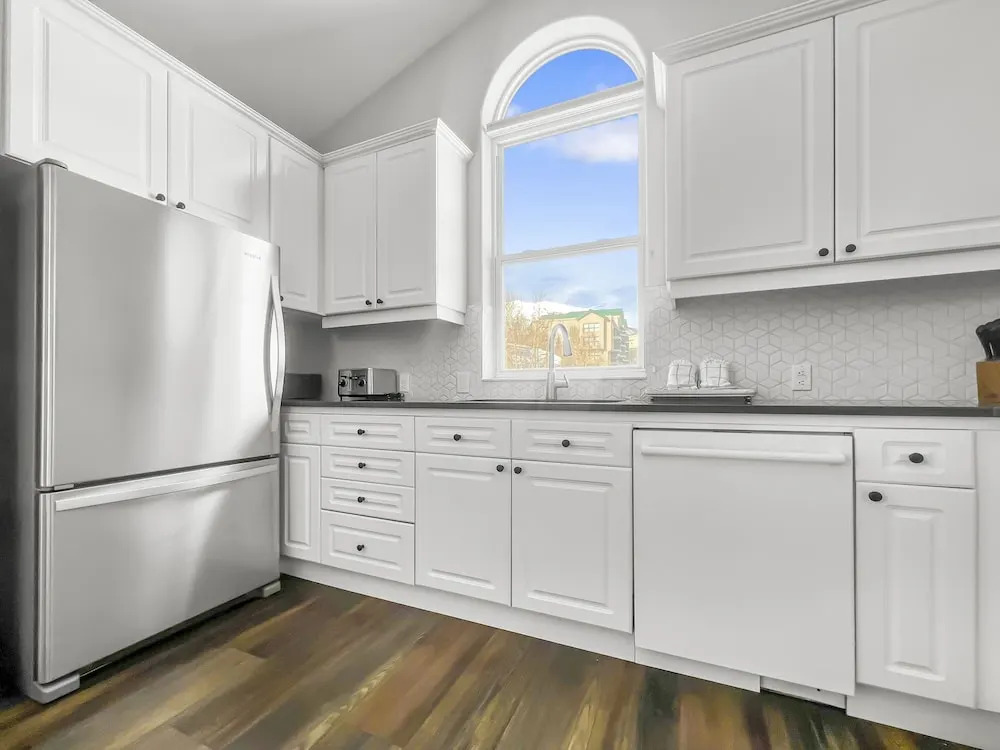 928A Lakepoint Circle 3Br 2,5Ba home