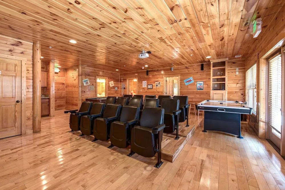Hemlock Inn by Jackson Mountain Rentals