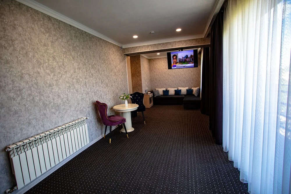Sharaf Hotel