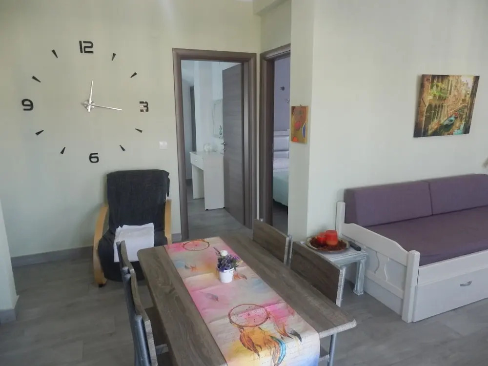 Zephyros Family Apartments