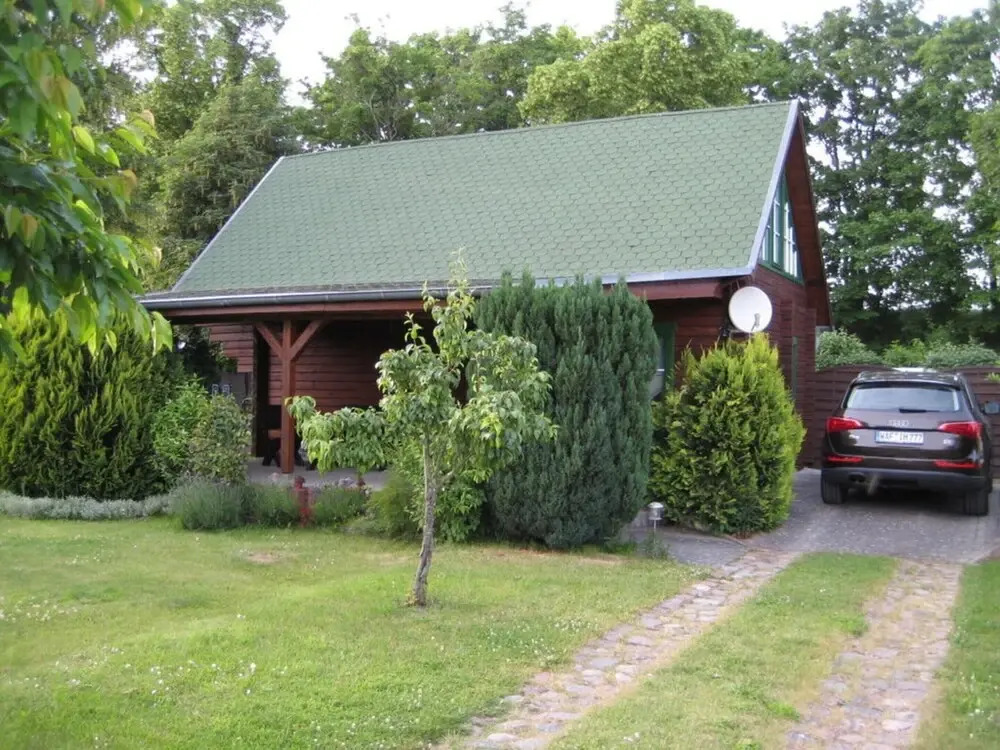 Magnificent Holiday House by Lake Kummerow