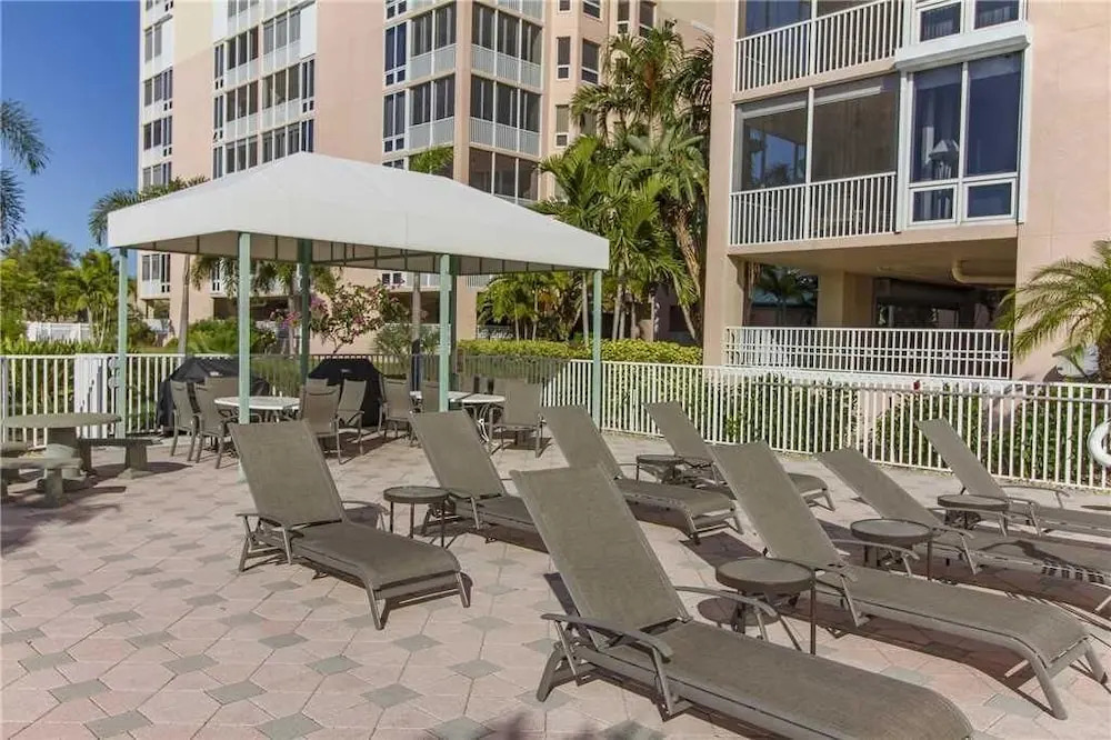 Palm Harbor 702E - Two Bedroom Condo