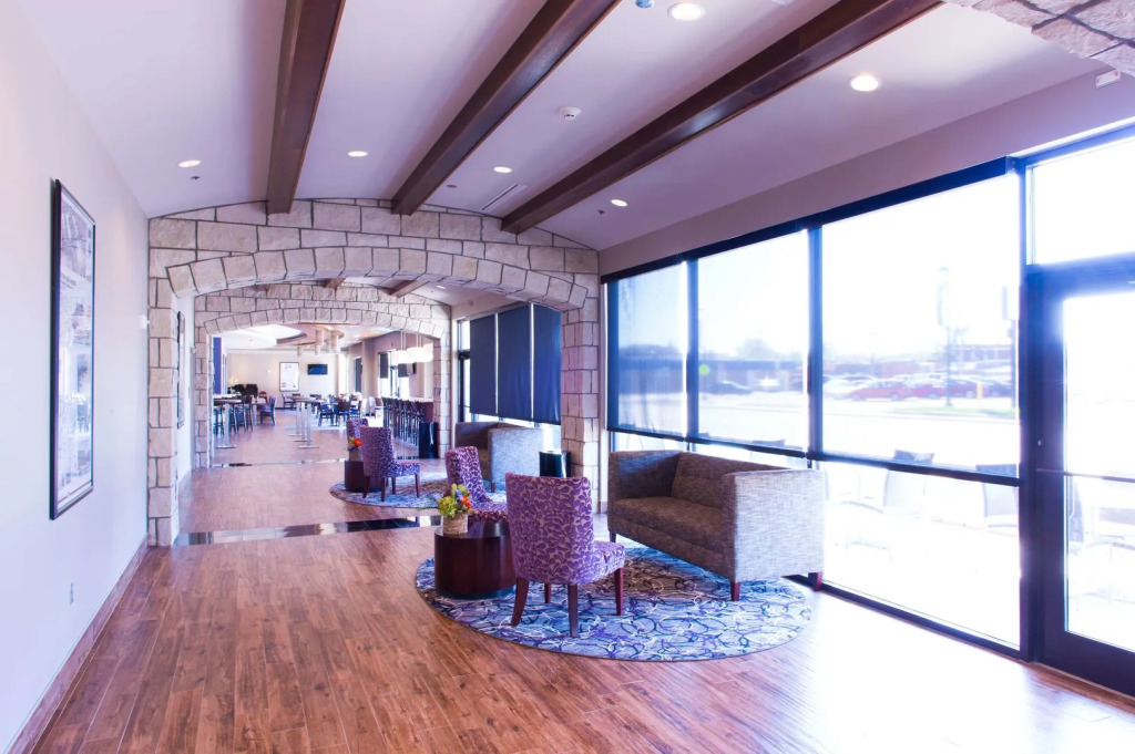 Bluemont Hotel