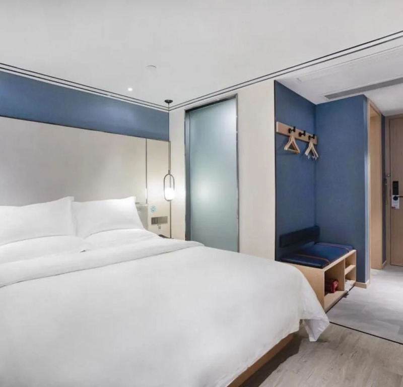 Vyluk Hotel Chongqing Light Rail Station