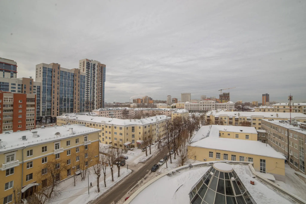 Европа Центр на переулке Красный 5 корпус 1