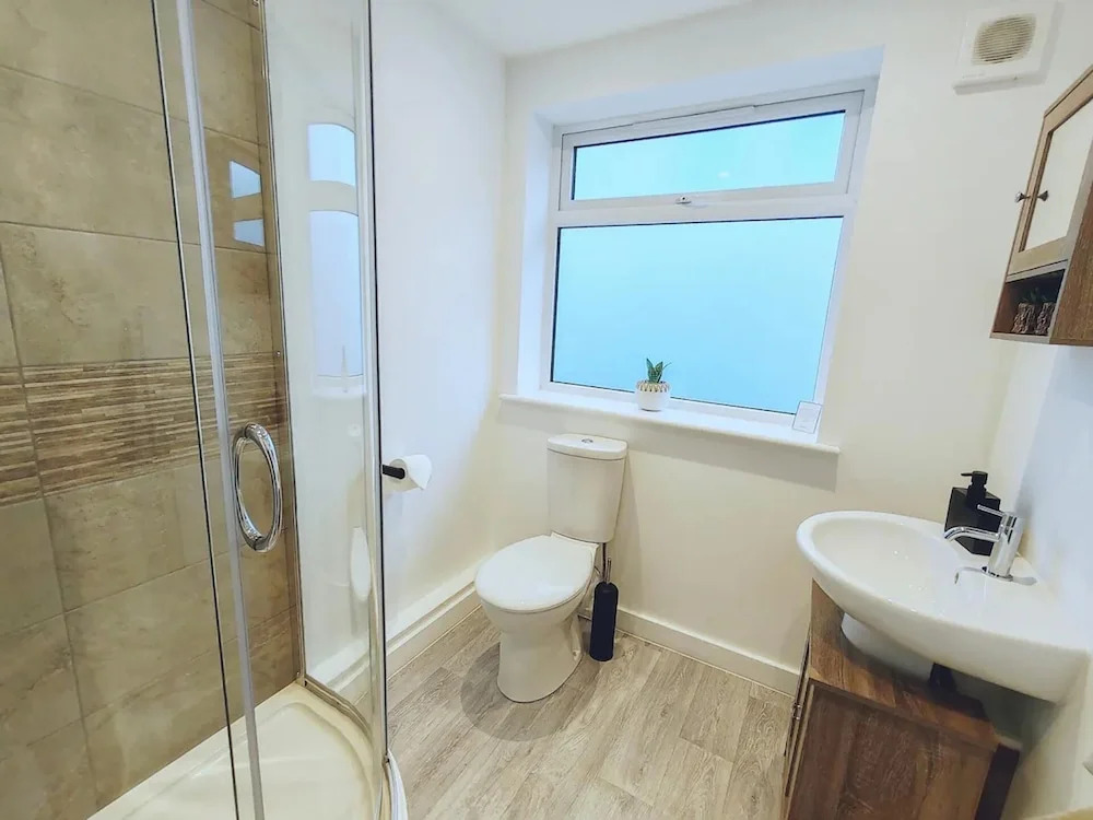 Stunning Modern Christchurch Town Centre Apartment