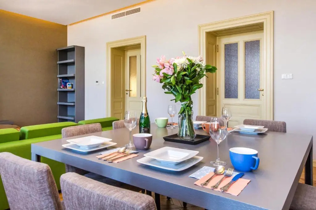 Bellevue Apartment