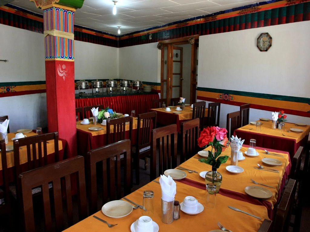 Hotel Mahay Palace