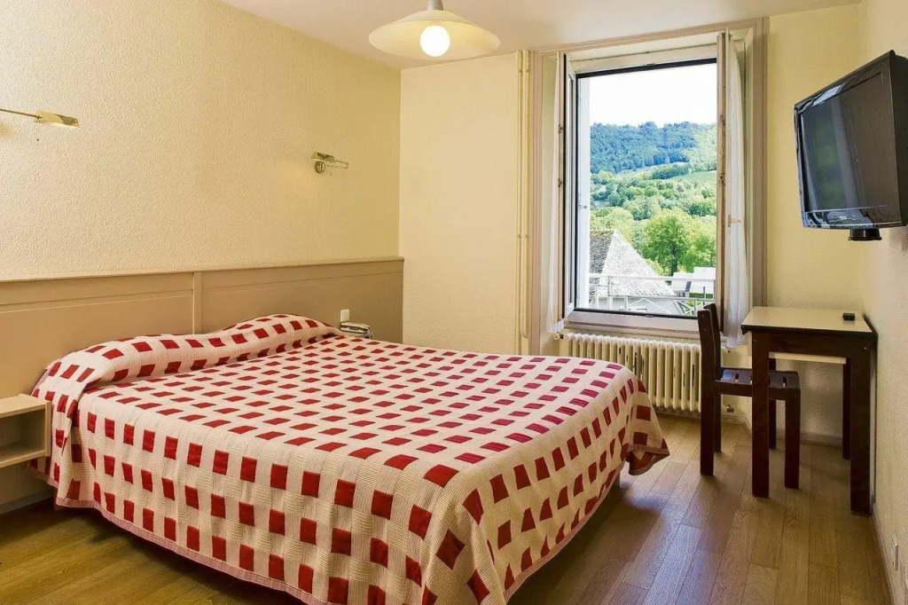 Family Hotel