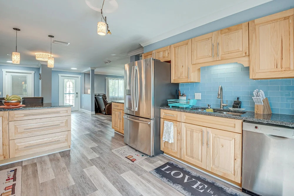 5 Mi to Beaches: Spacious Bradenton Home!