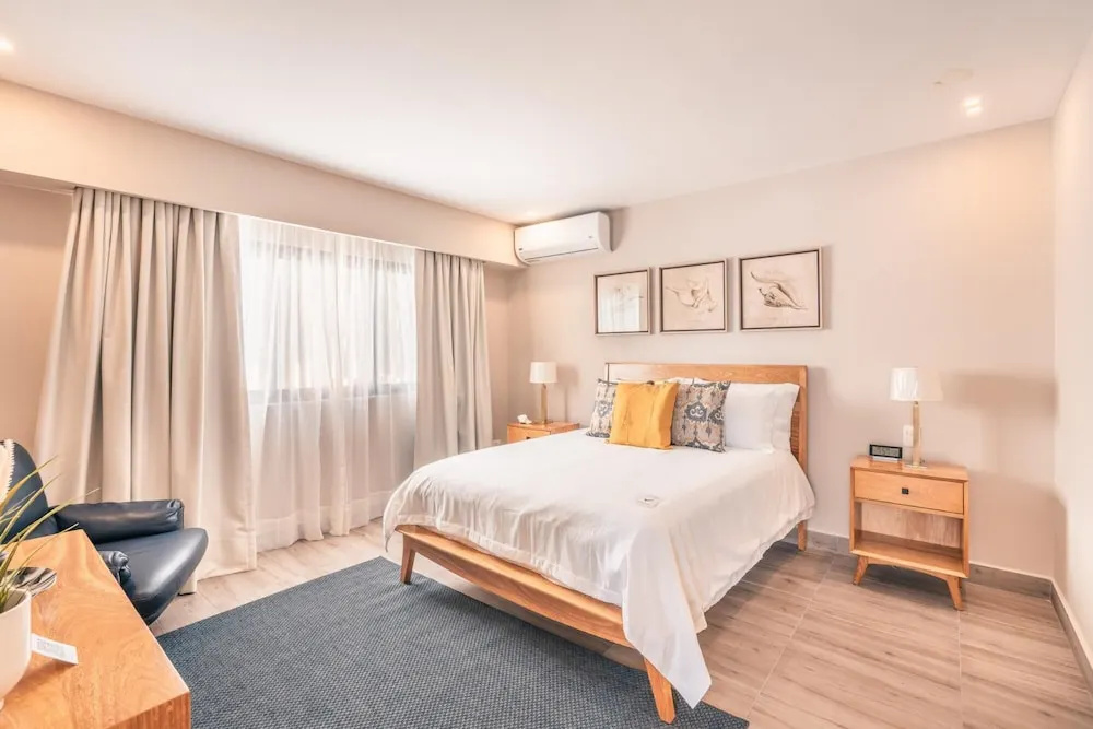 Regatta Living II With Breakfast Included - 901