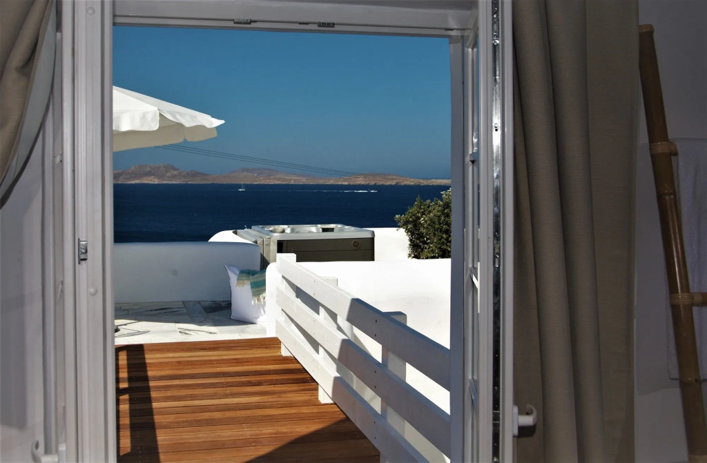 Mykonos Moussa