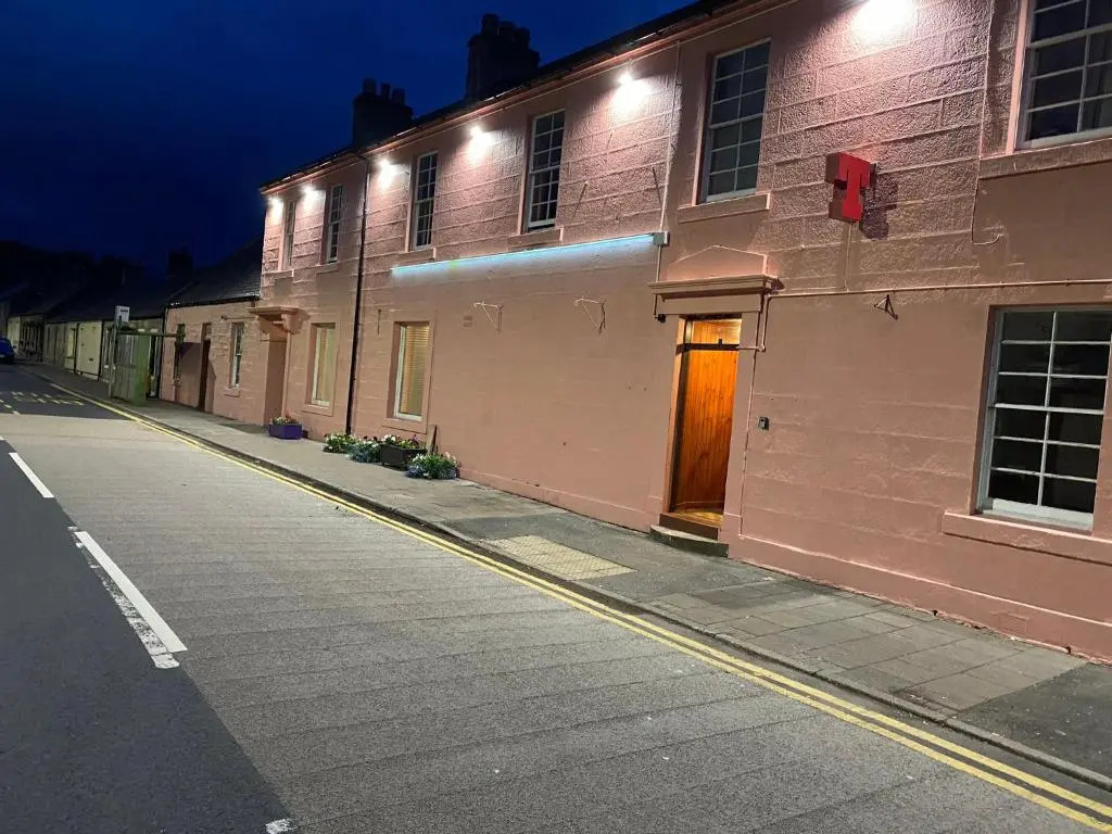 Queensberry arms hotel