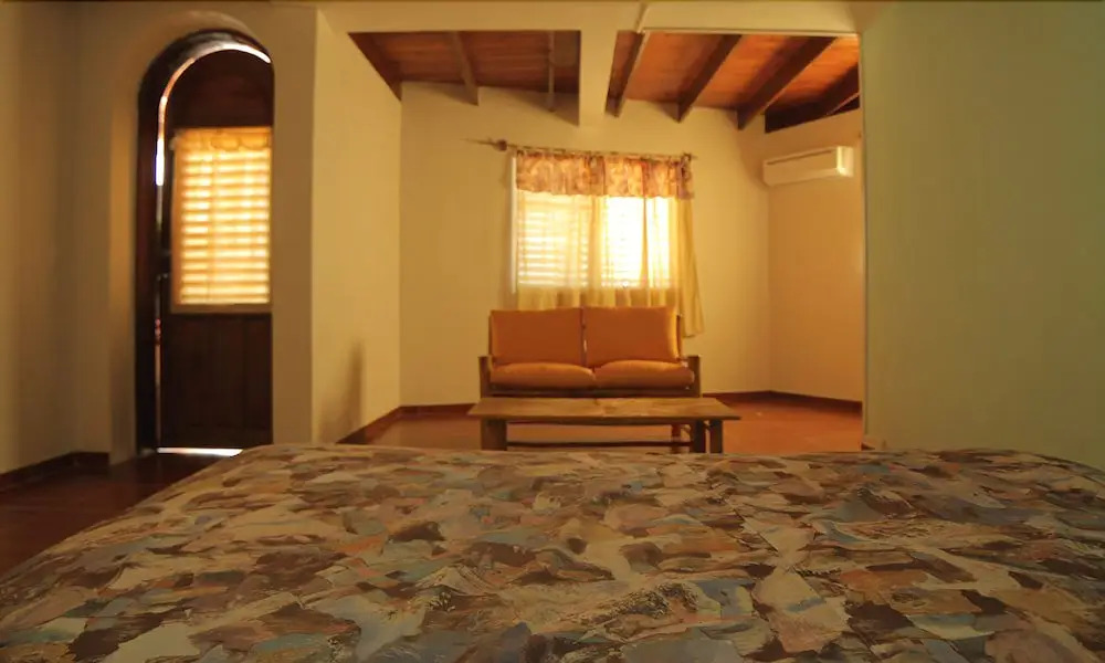 Colin's Hotel