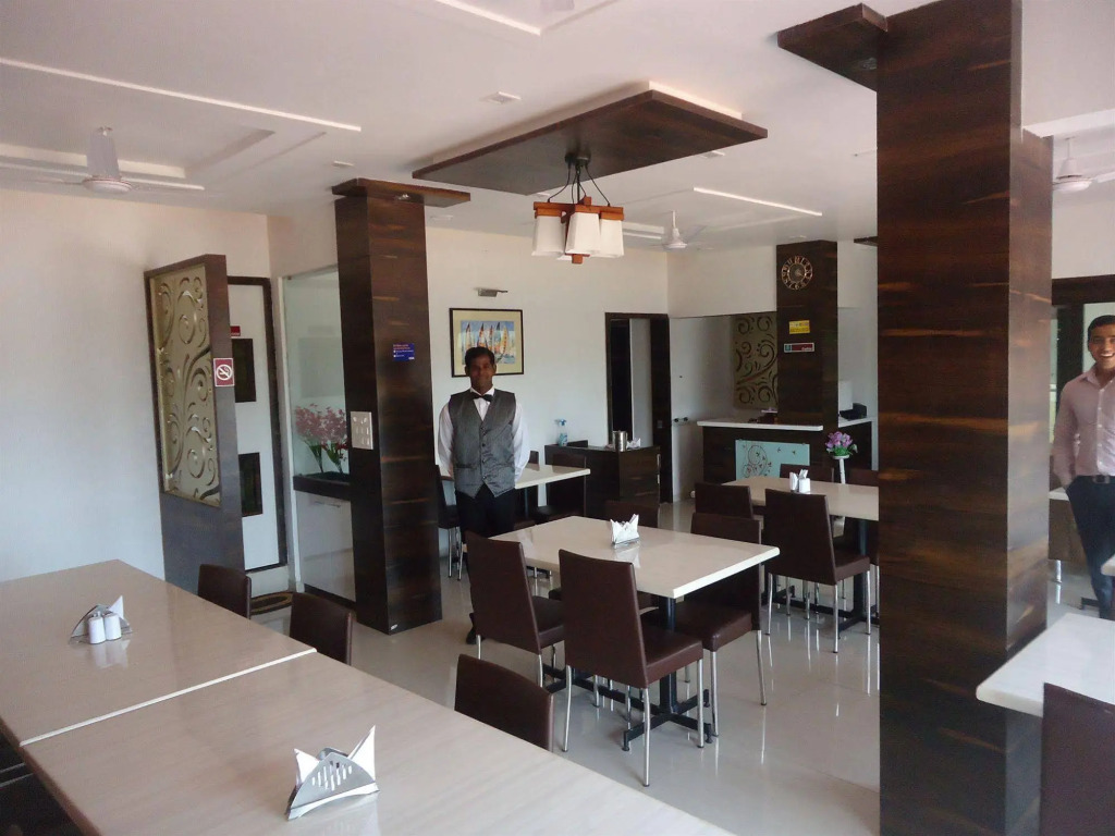 Hotel Anand