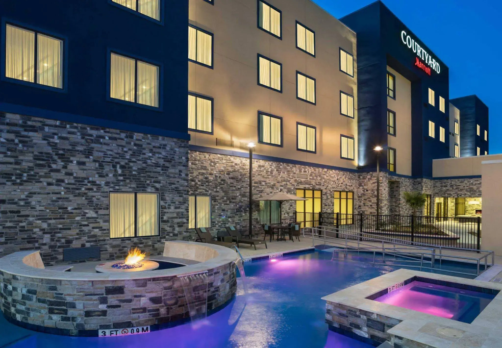 Courtyard by Marriott Houston Katy Mills