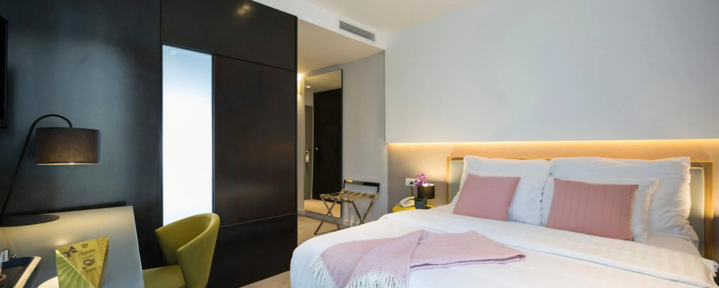 Livris Hotel