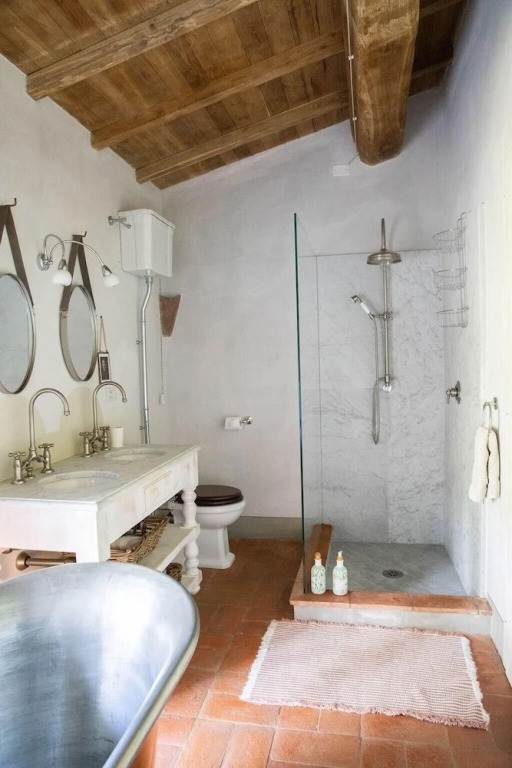 Luxury 6-bed Tuscan Villa near Lucca and Florence