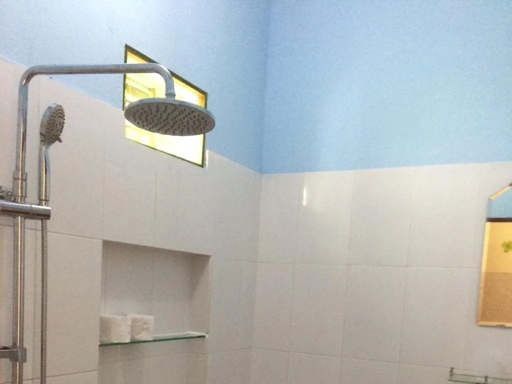 Hung Long Homestay