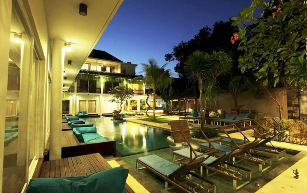 Aquarius Star Hotel