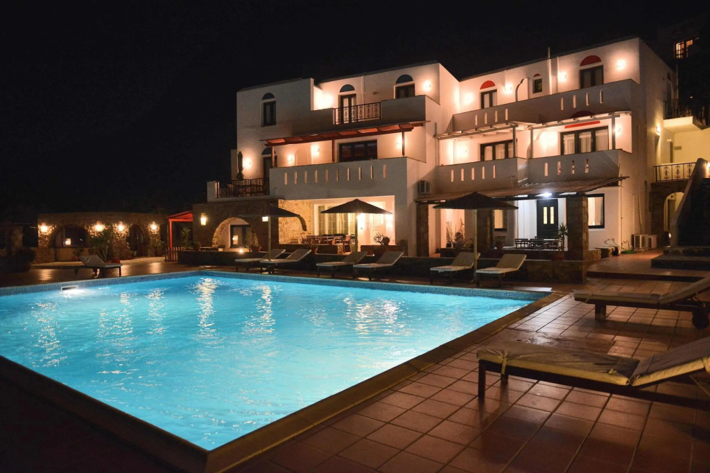 Paradisia Suites