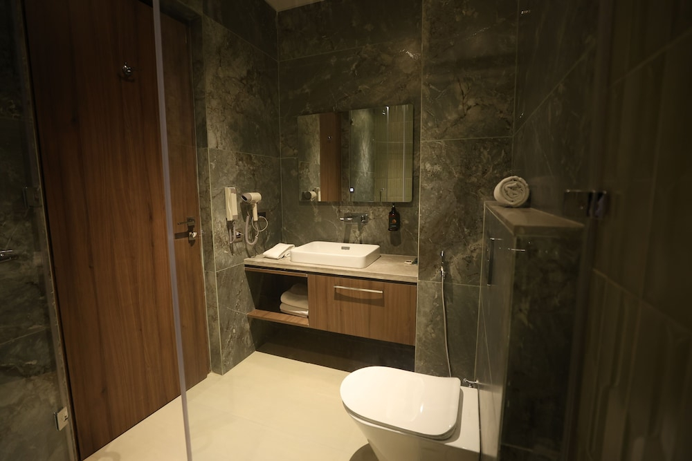 Vinaika Eco-Resort