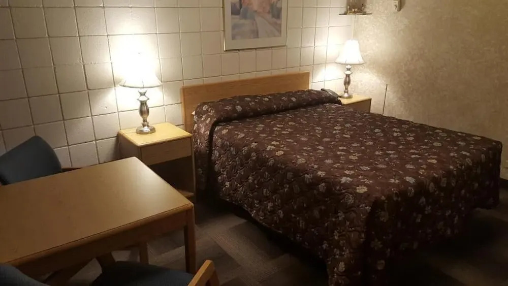 Safari Inn Motel