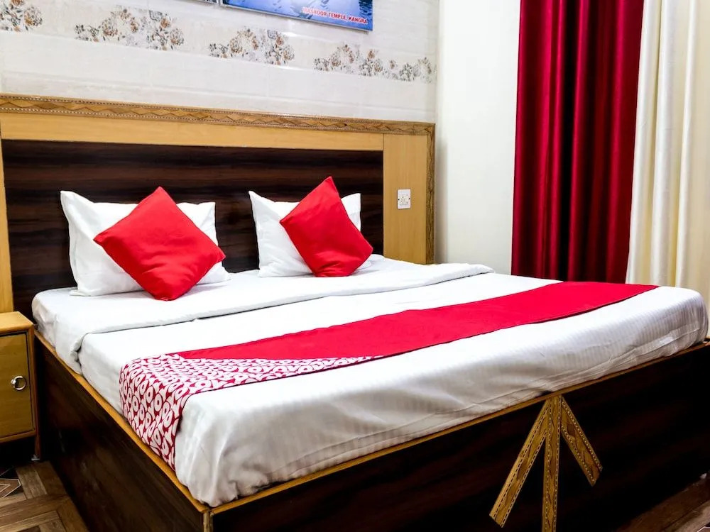 OYO 14061 Home Exotic 1BHK Khanyara Road