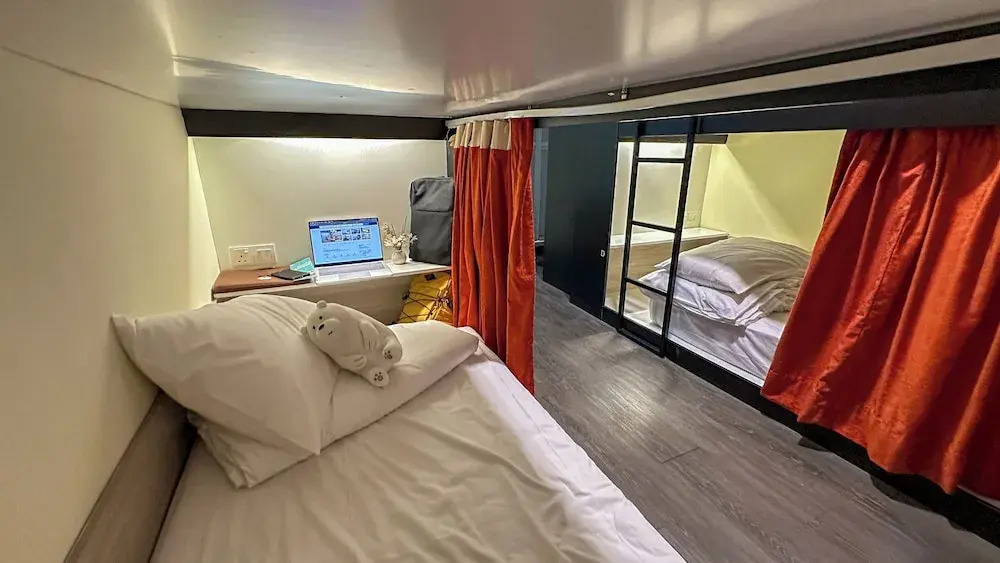 Traveller Ark Hotel and Bunks