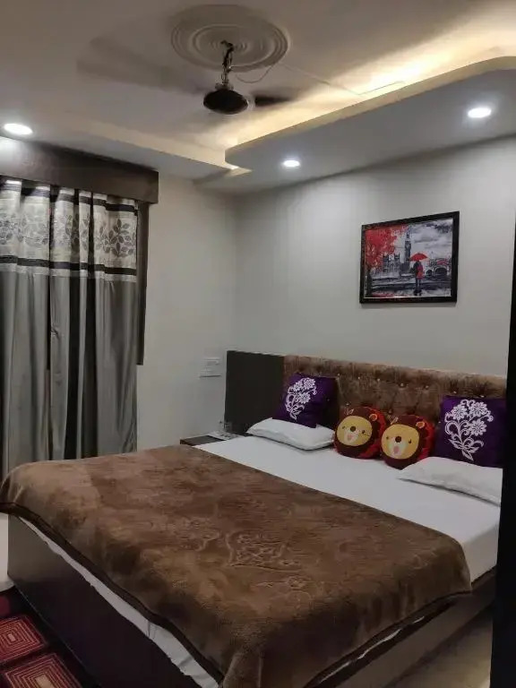Hotel Centre Point by OYO Rooms